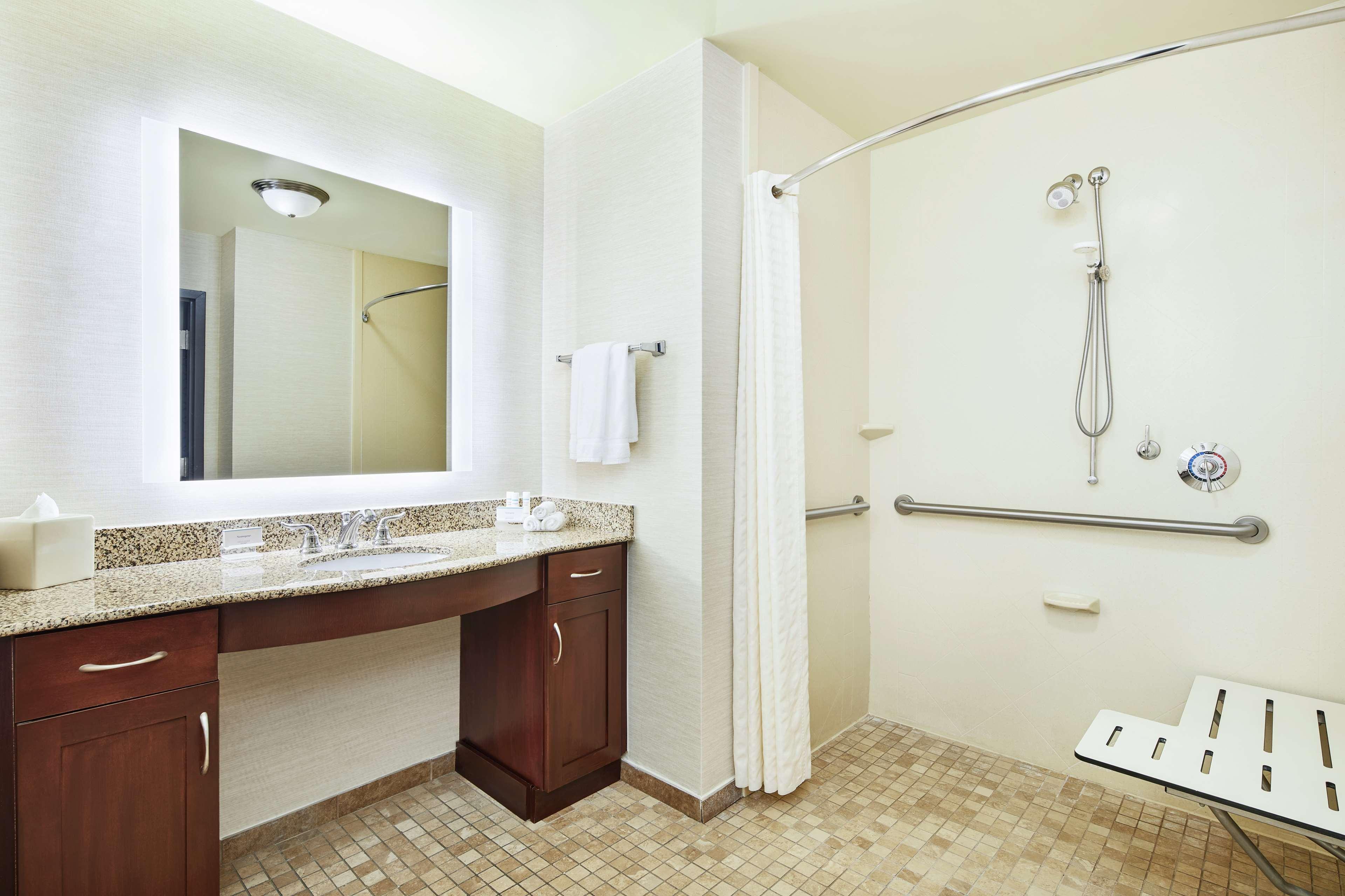 Homewood Suites By Hilton Columbus Exterior photo