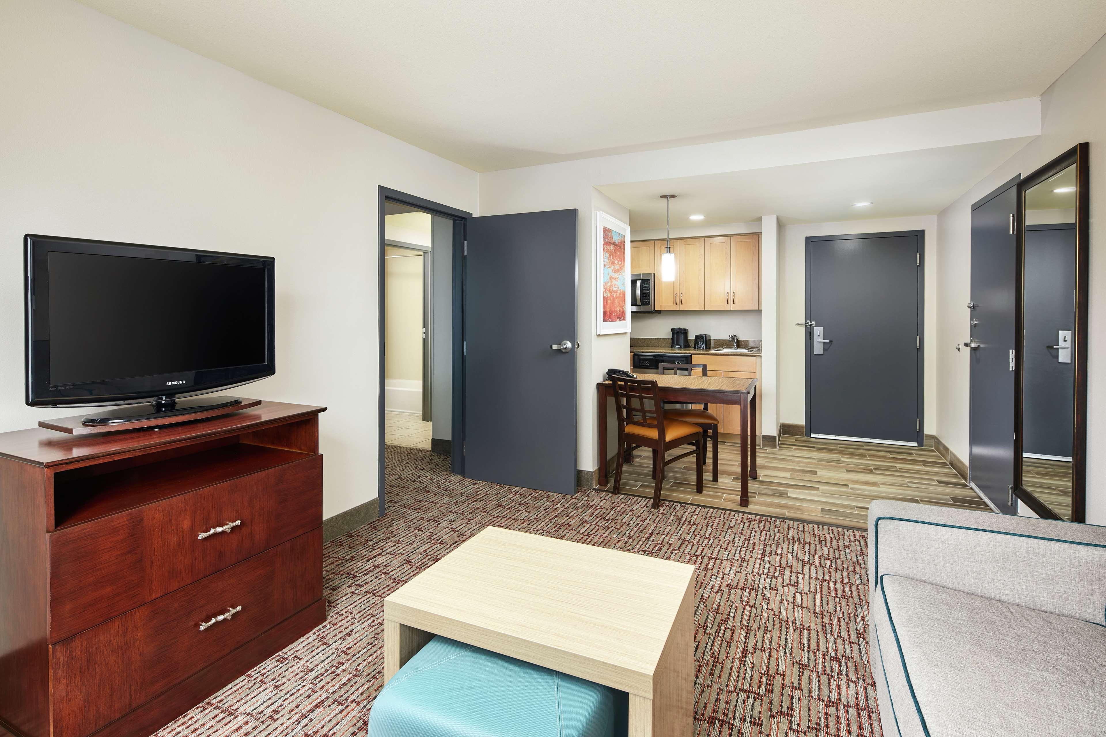 Homewood Suites By Hilton Columbus Exterior photo